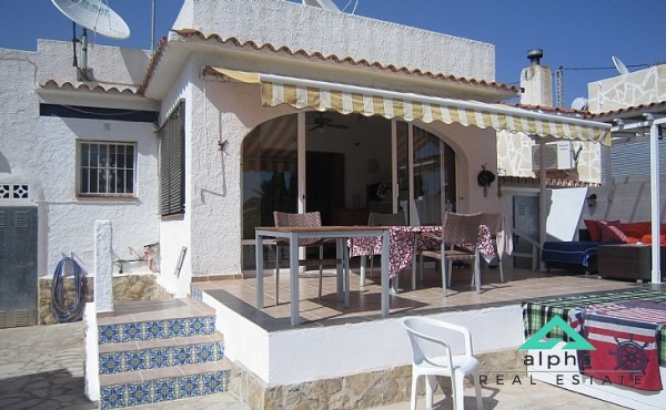 House in walking distance to amenities in Calpe