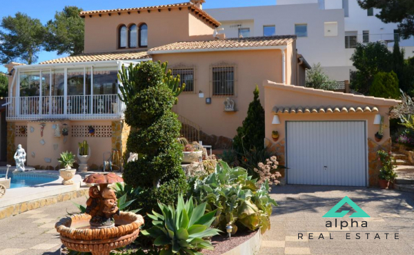 Onderhouden huis in Moraira / Cap Blanc op slechts 600m afstand van het strand Andrago