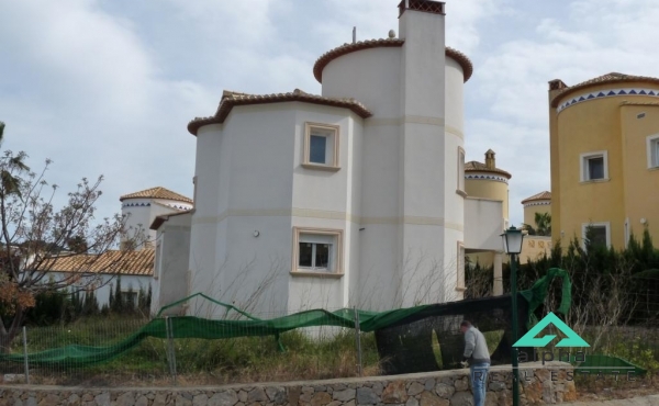 Mooie villa in La Sella op loopafstand van de Golf / Denia