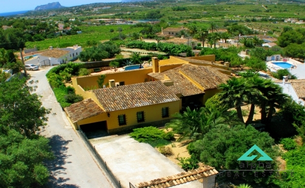 MORA 280 Das Finca