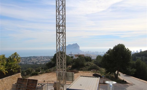 Moderna villa de nueva construcción con vistas panorámicas al mar en Benissa