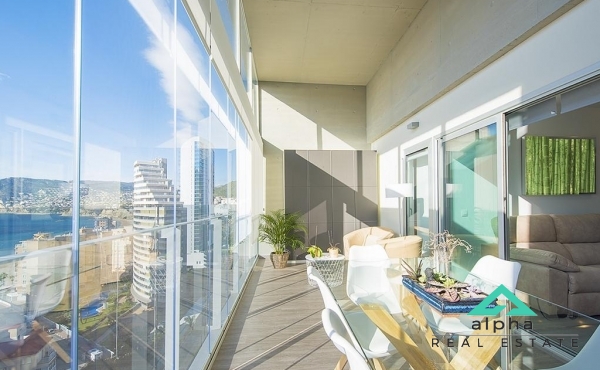 Modernes und elegantes Penthouse mit spektakulärem Ausblick in Calpe