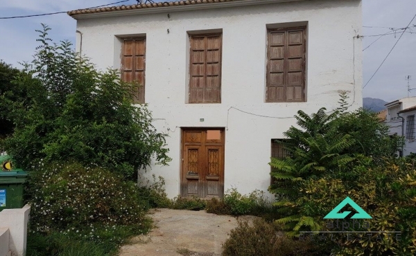 Casa de pueblo en el casco antiguo de Altea a reformar