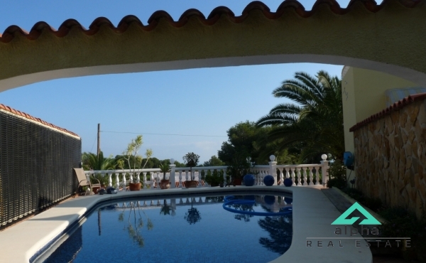 Haus mit Meerblick beim Golf von San Jaime in Moraira