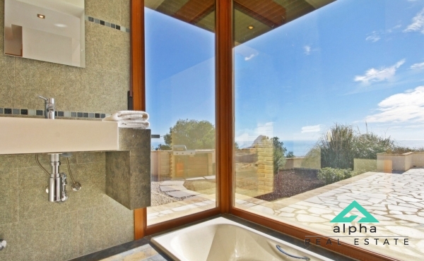 baño con bañera